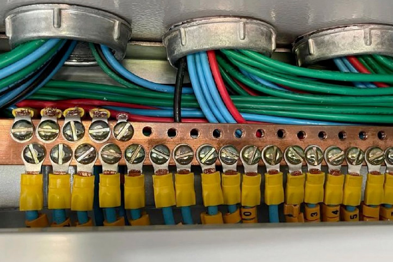 ECONNECT INSTALAÇÕES E SERVIÇOS 6